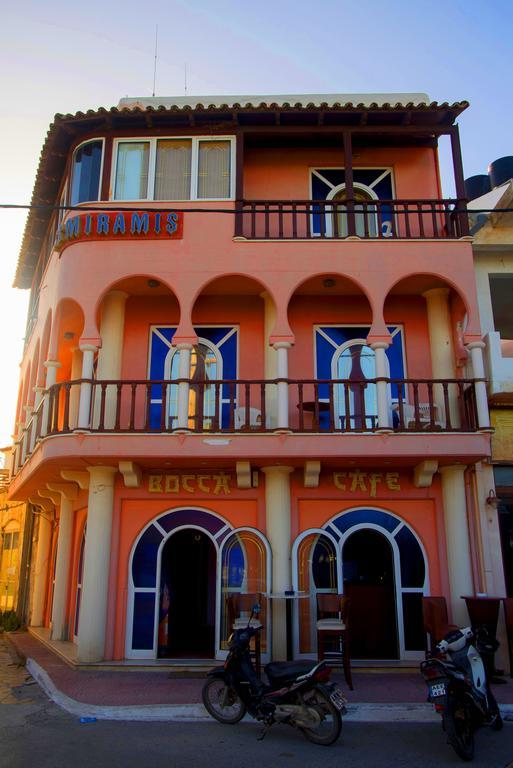 Semiramis Apartments Ierápetra Buitenkant foto